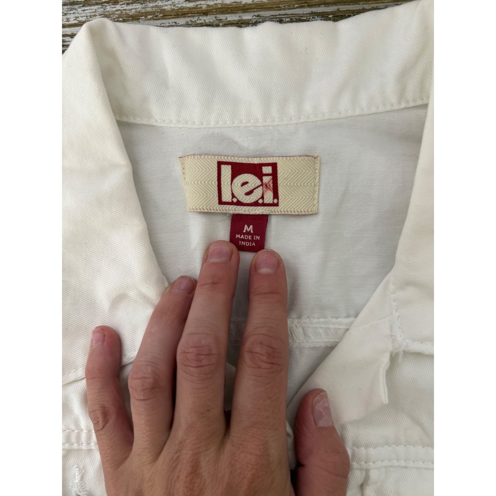LEI Denim Jacket Womens White Distressed Cropped Y2K Style M Minimalist Casual - Picture 9 of 11
